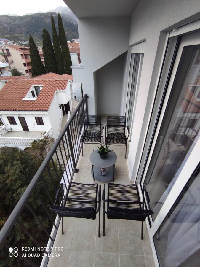 Blue Berry Apart Budva Bagian luar foto
